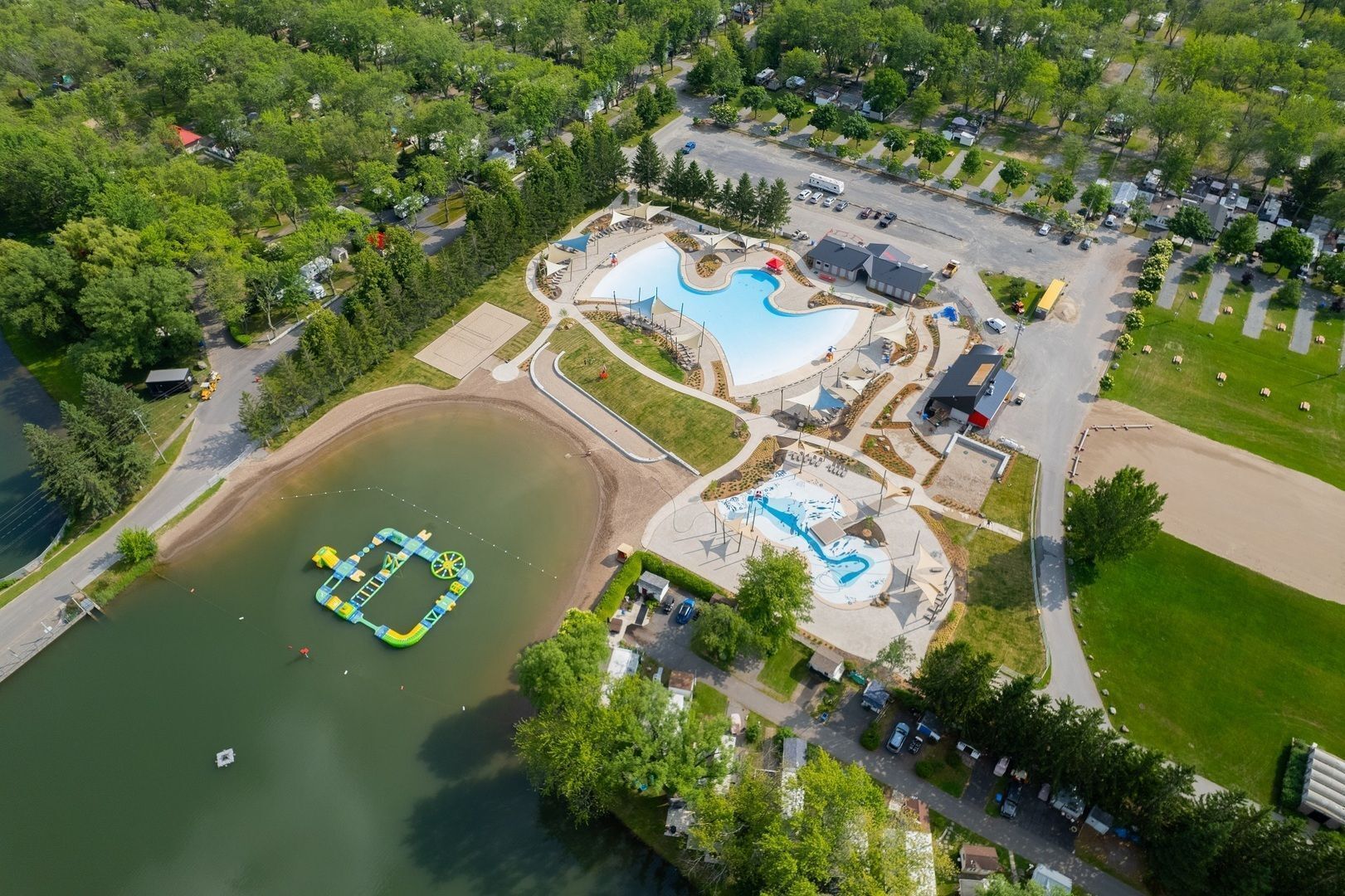 Magnifique Aquaparc - Domaine International de Rouville